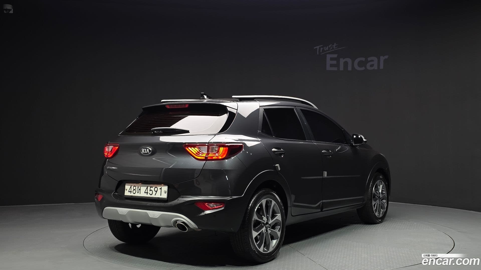 Main__Slider__Photo:Stonic Kia 2018.10-1