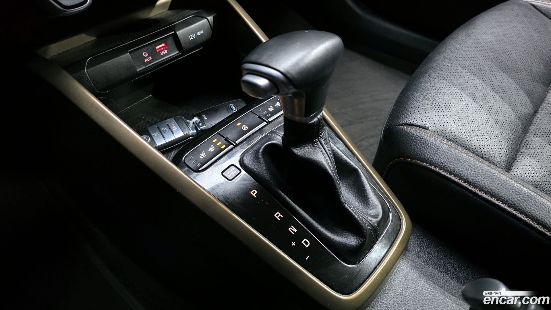 Main__Slider__Photo:Stonic Kia 2018.10-8