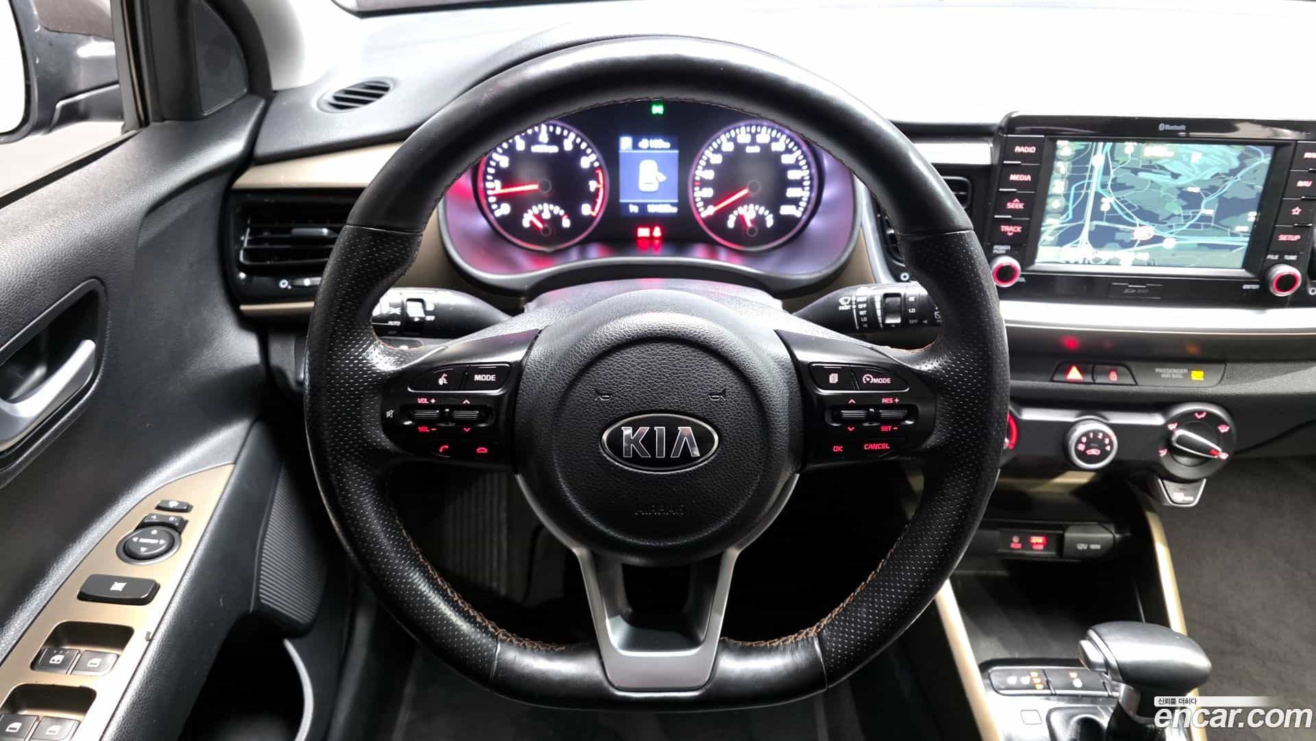 Stonic Kia 2018.10-OPTION-017