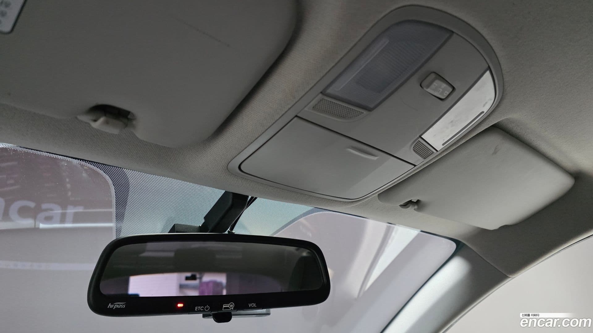 Main__Slider__Photo:Stonic Kia 2018.10-18