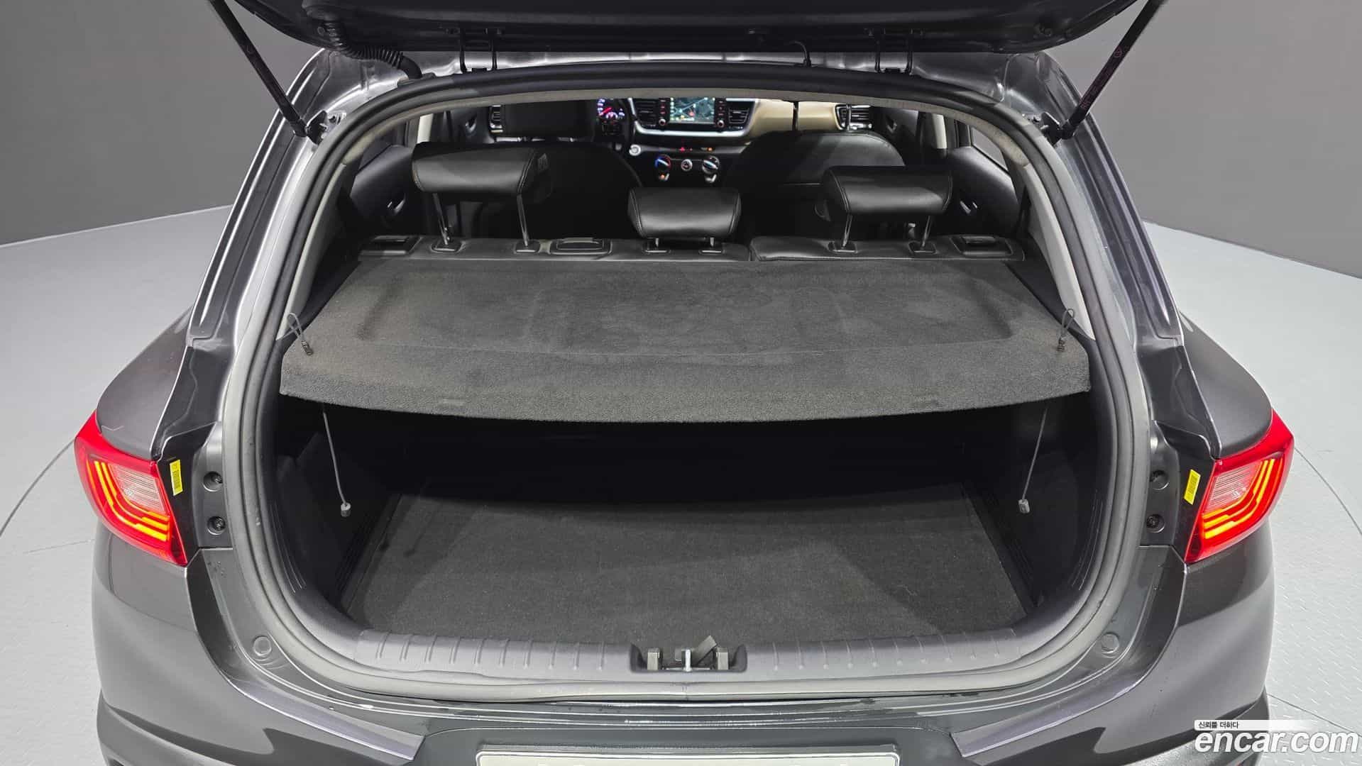 Stonic Kia 2018.10-OPTION-024