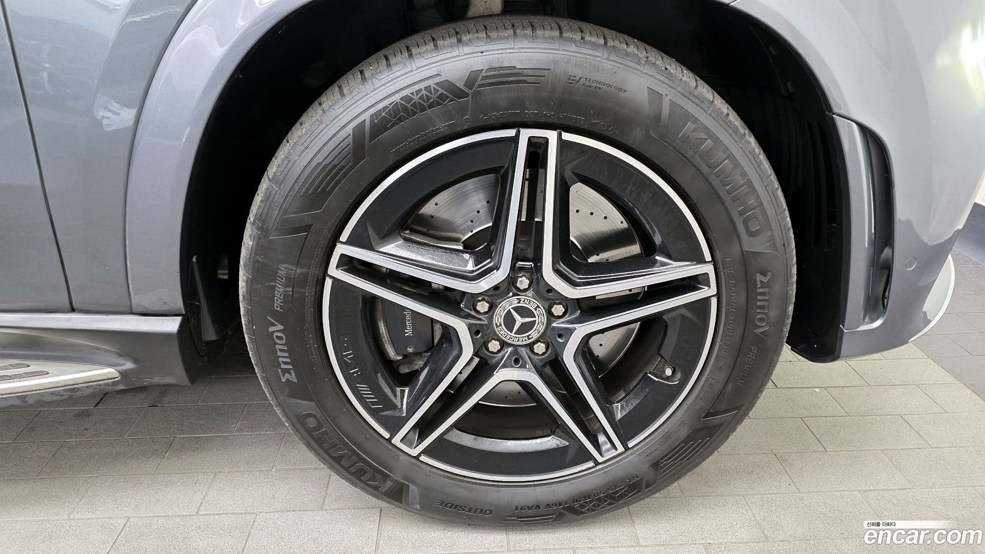 Main__Slider__Photo:GLE-Class Mercedes-Benz 2021.7-4