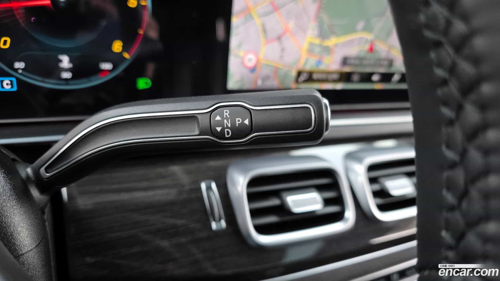 GLE-Class Mercedes-Benz 2021.7-INNER-009