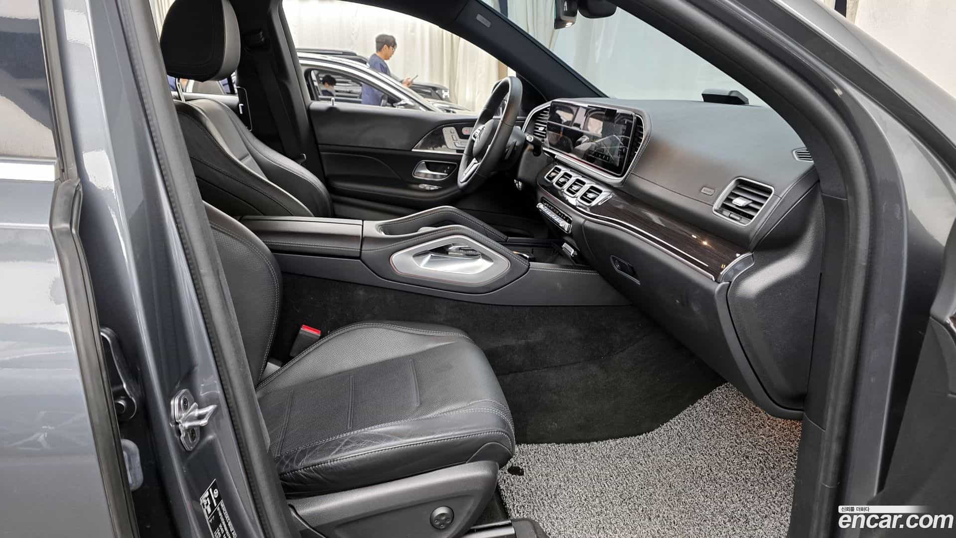 GLE-Class Mercedes-Benz 2021.7-OPTION-015