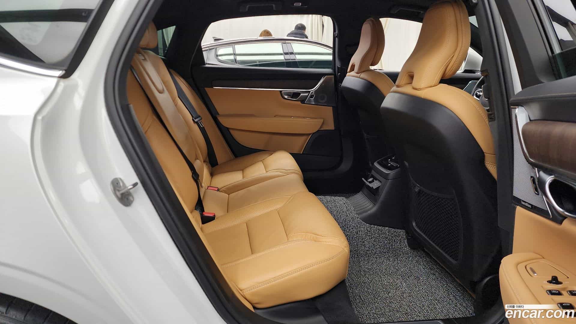 S90 Volvo 2023.6-OPTION-016