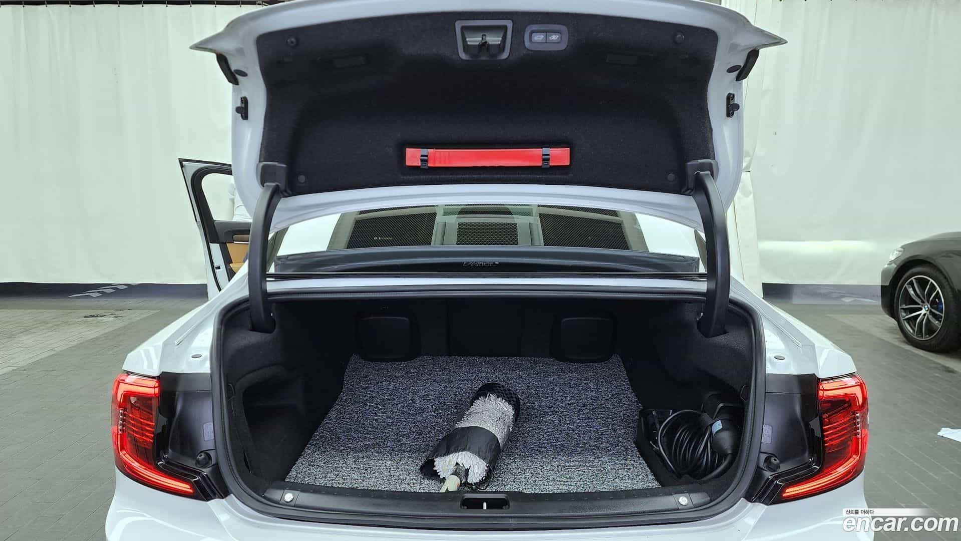 S90 Volvo 2023.6-OPTION-024