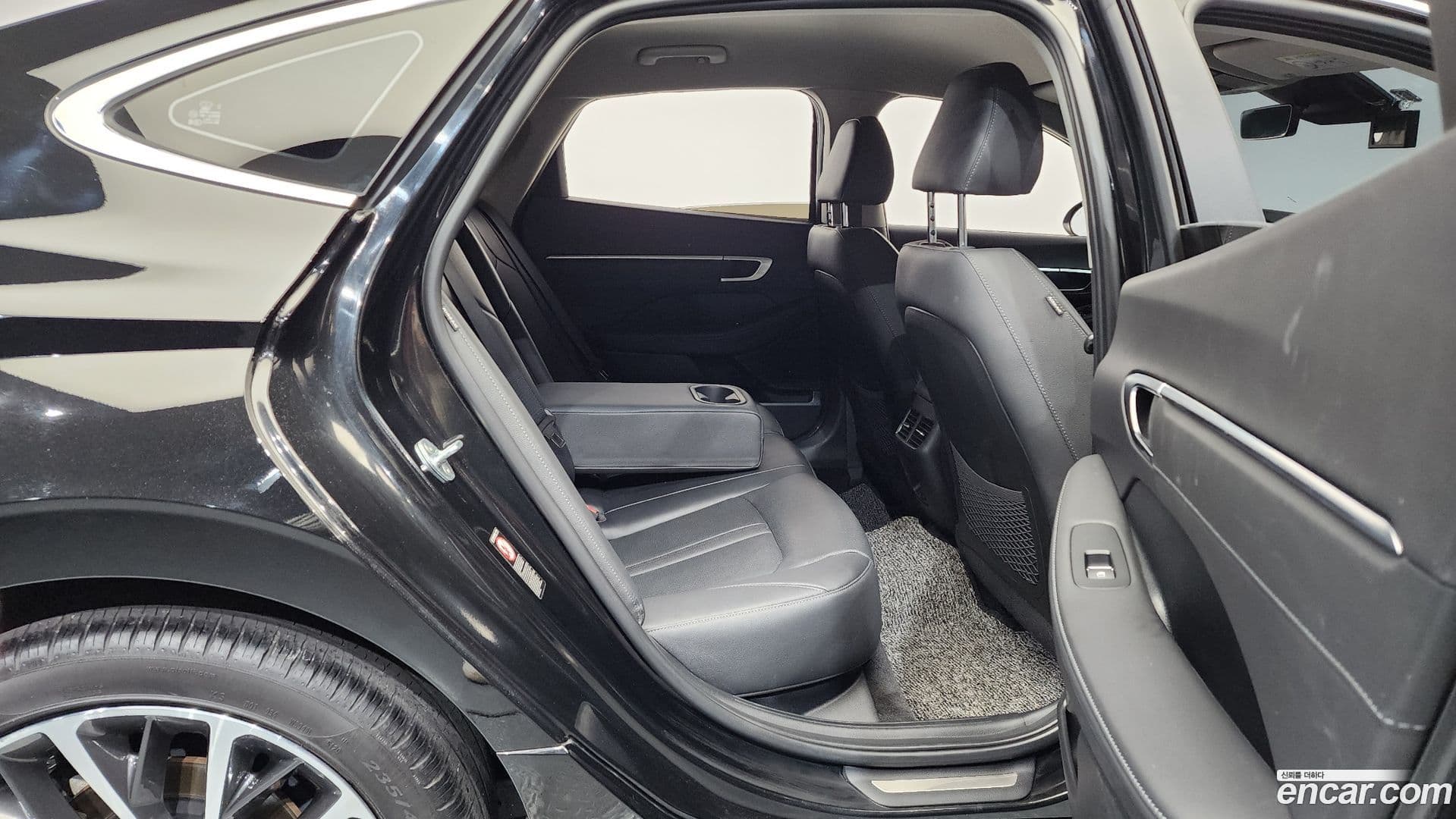 Main__Slider__Photo:Sonata Hyundai 2021.3-11