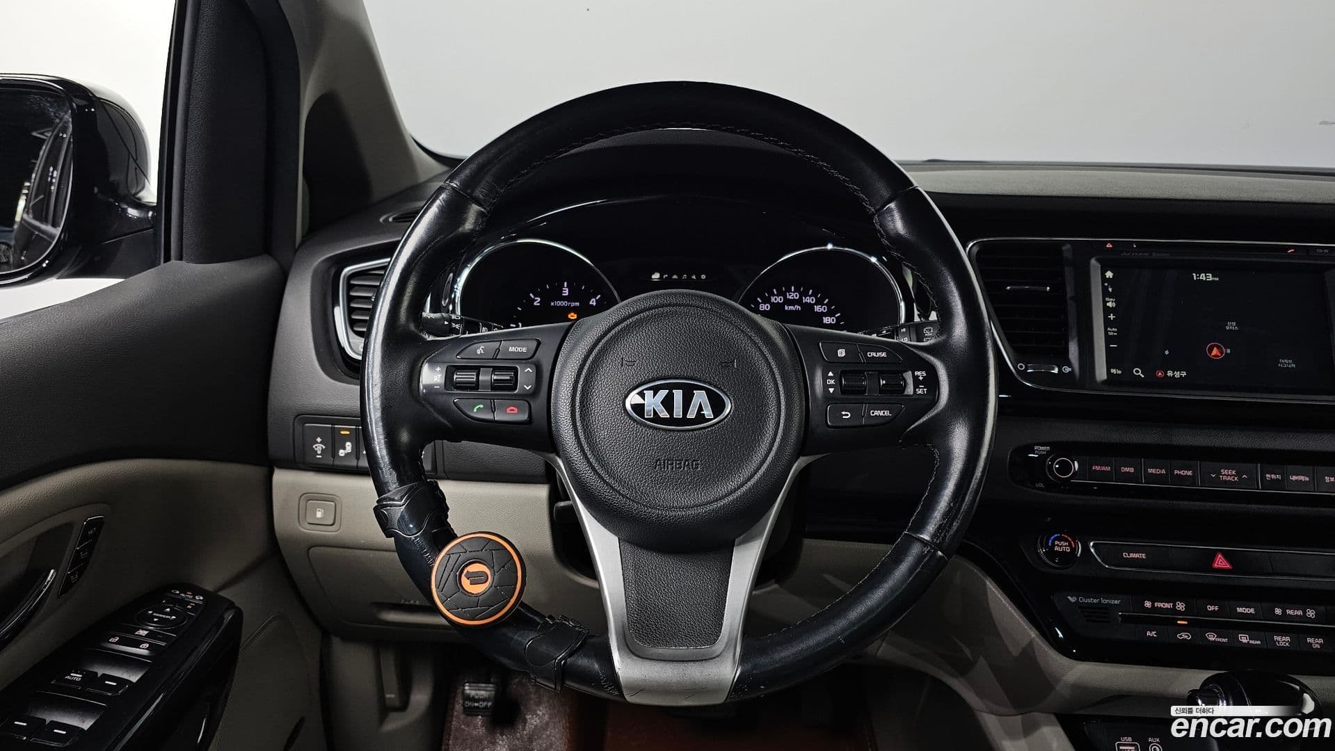 Main__Slider__Photo:Canival Kia 2015.6-14