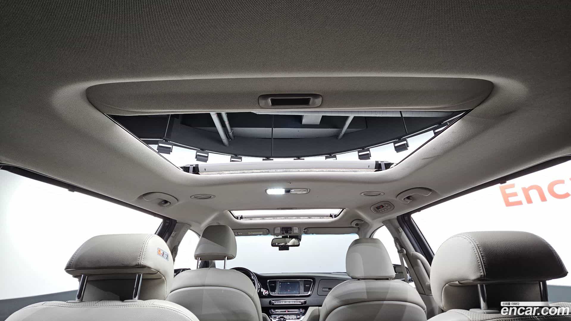 Canival Kia 2015.6-OPTION-022