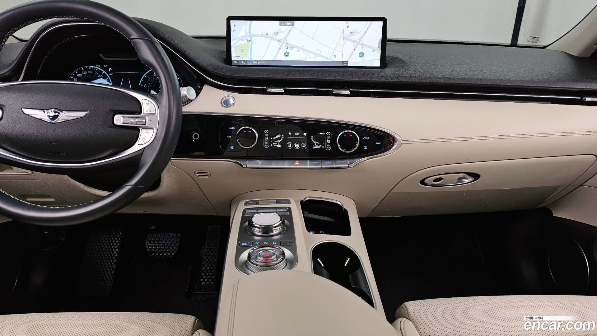 Main__Slider__Photo:GV70 Genesis 2023.9-13