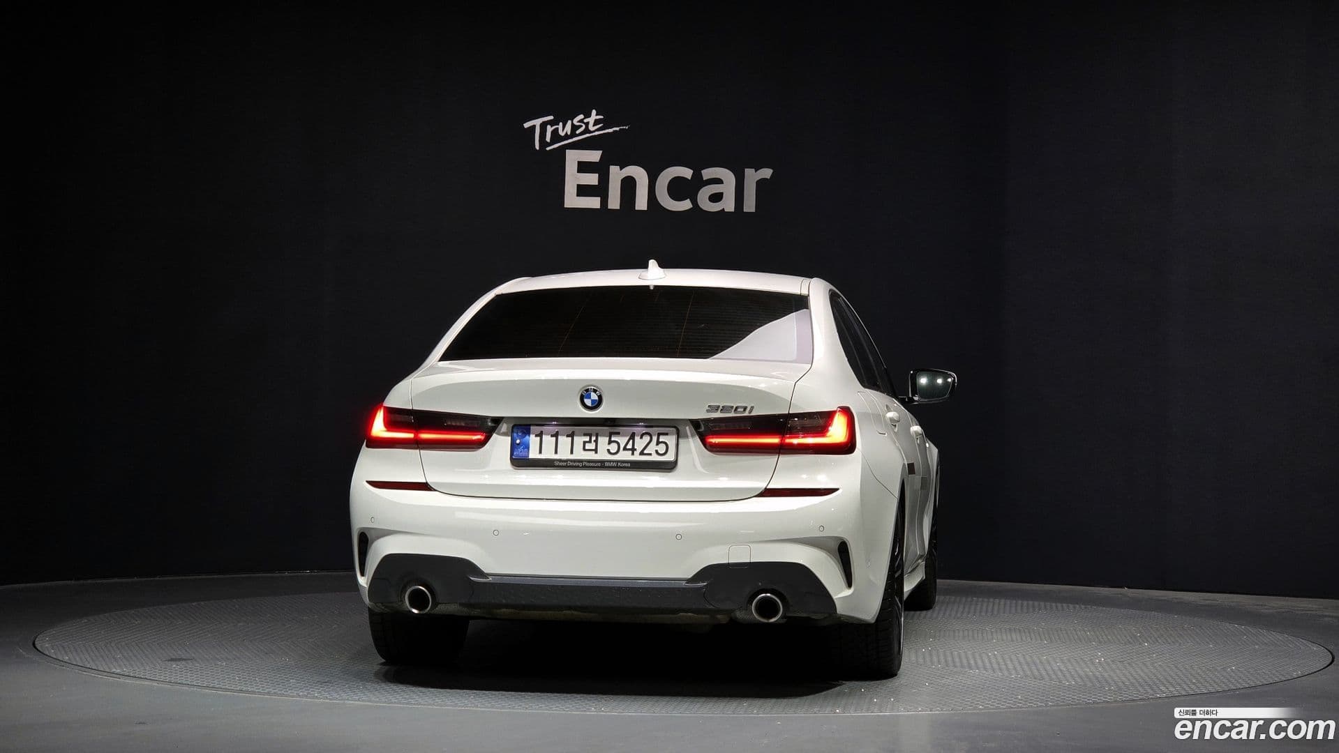 Main__Slider__Photo:3-Series BMW 2022.5-3