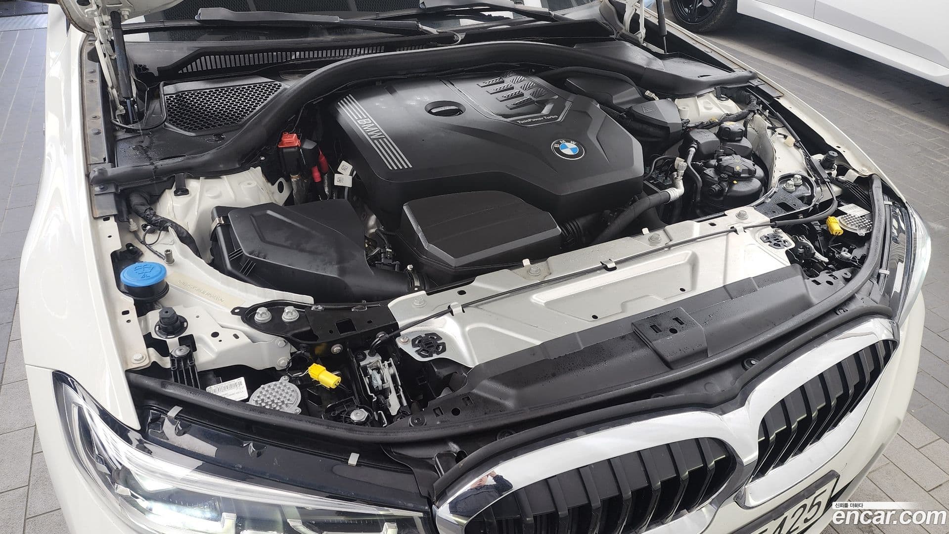 Main__Slider__Photo:3-Series BMW 2022.5-5