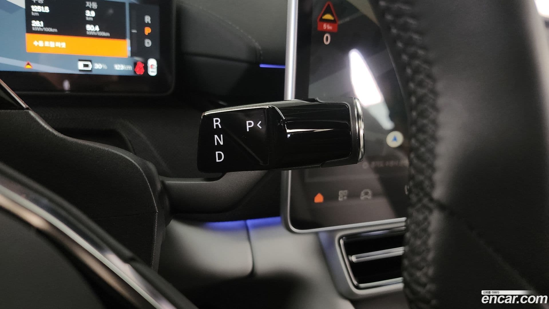 Main__Slider__Photo:Polestar 4 Polestar 2025.2-8