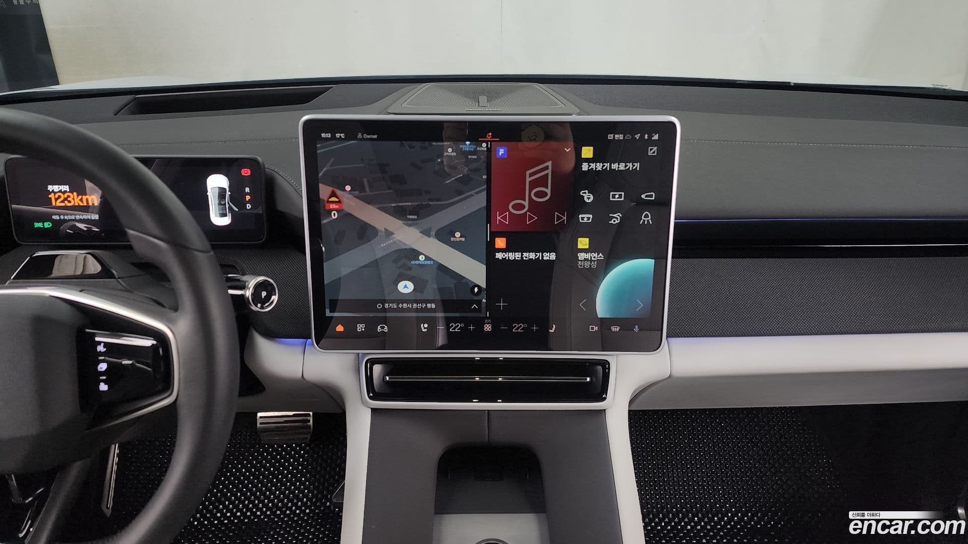 Main__Slider__Photo:Polestar 4 Polestar 2025.2-13