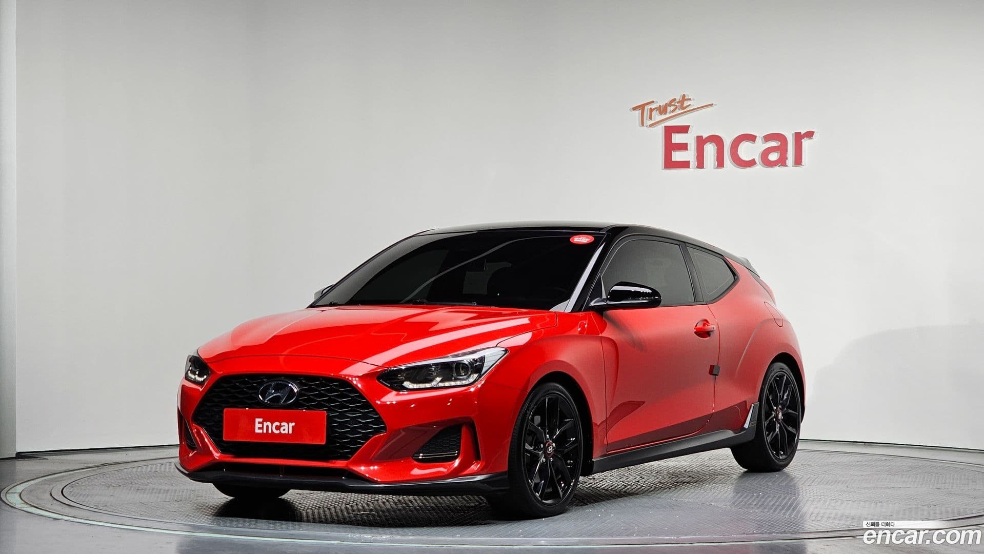 Main__Slider__Photo:Veloster Hyundai 2018.3-0