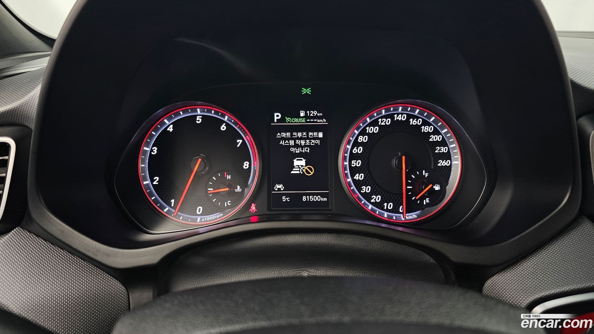 Main__Slider__Photo:Veloster Hyundai 2018.3-7