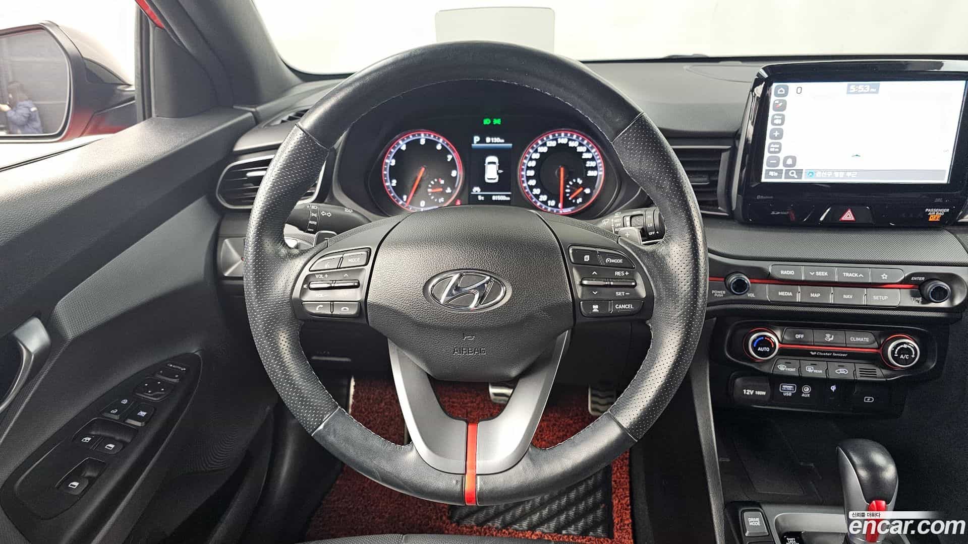 Veloster Hyundai 2018.3-OPTION-017