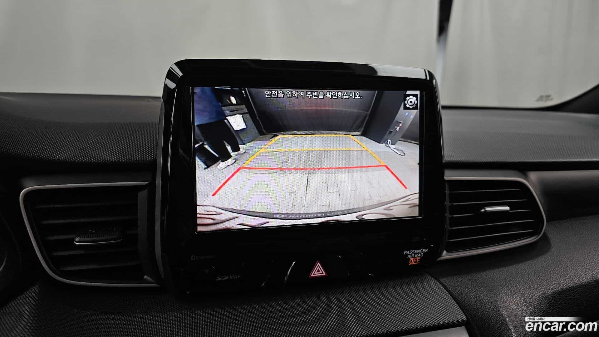 Veloster Hyundai 2018.3-OPTION-019