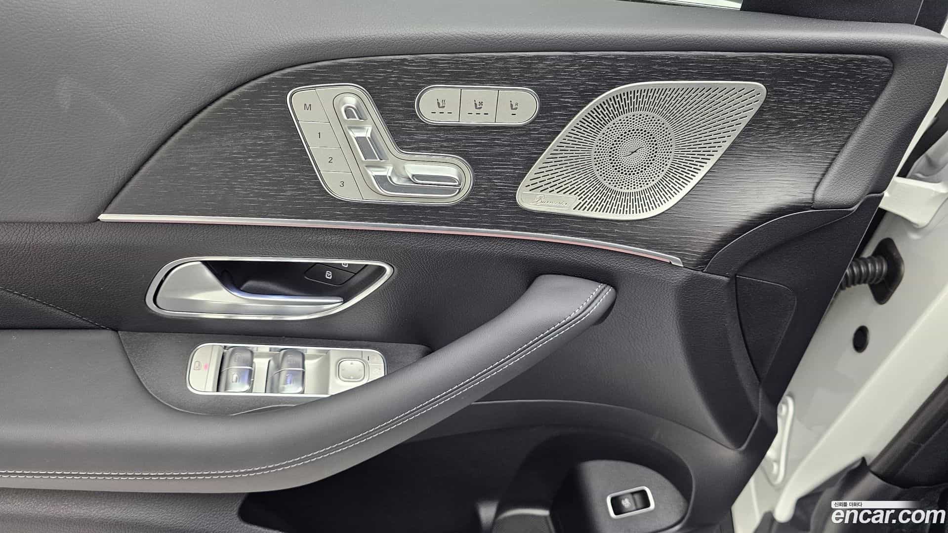 GLE-Class Mercedes-Benz 2025.4-OPTION-019