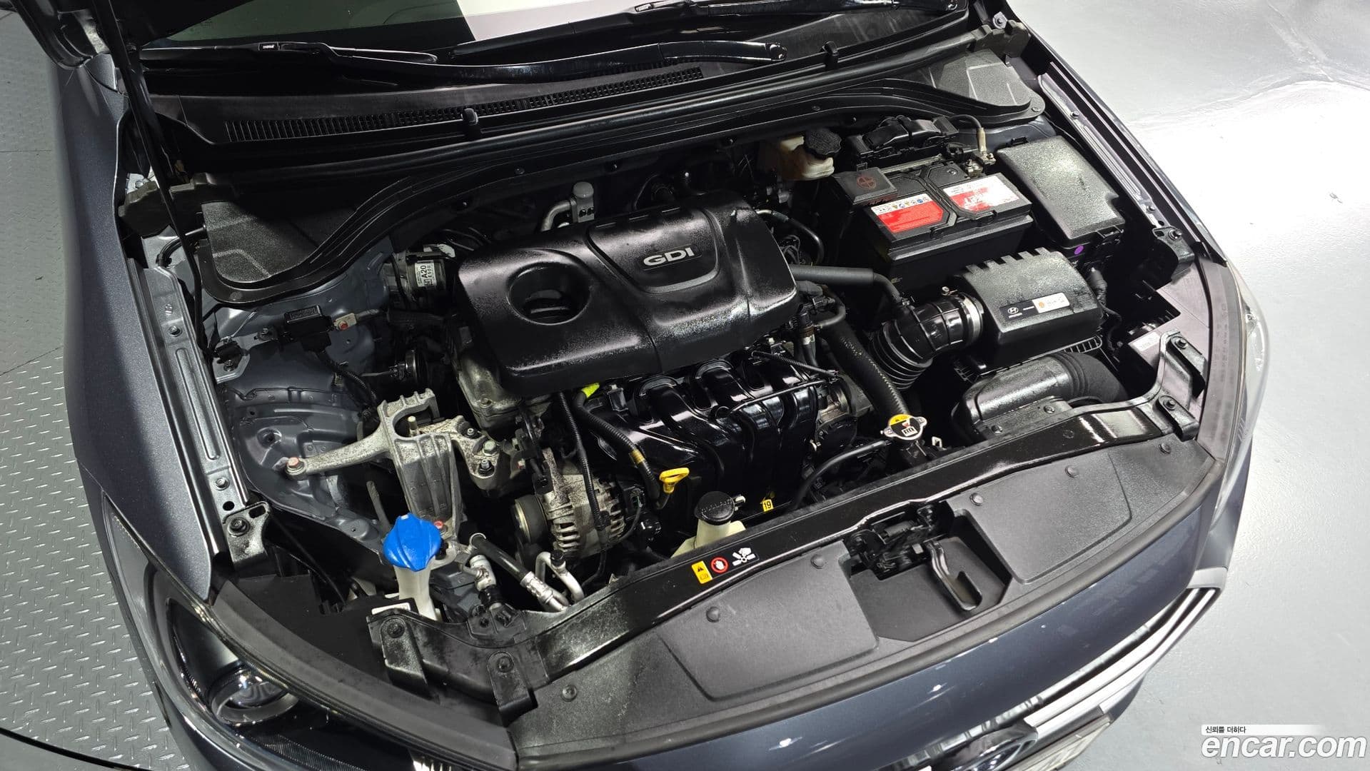 Main__Slider__Photo:AVANTE Hyundai 2016.11-5