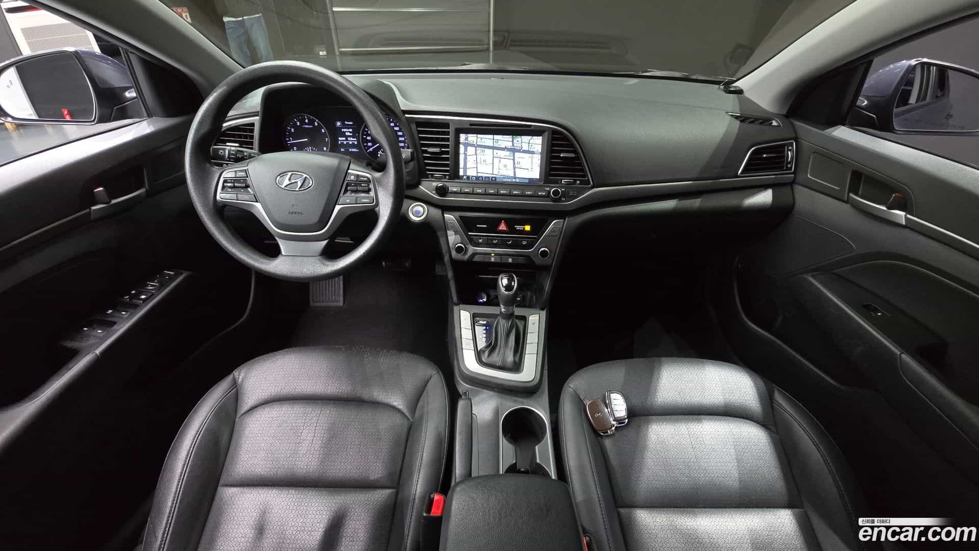 AVANTE Hyundai 2016.11-INNER-007