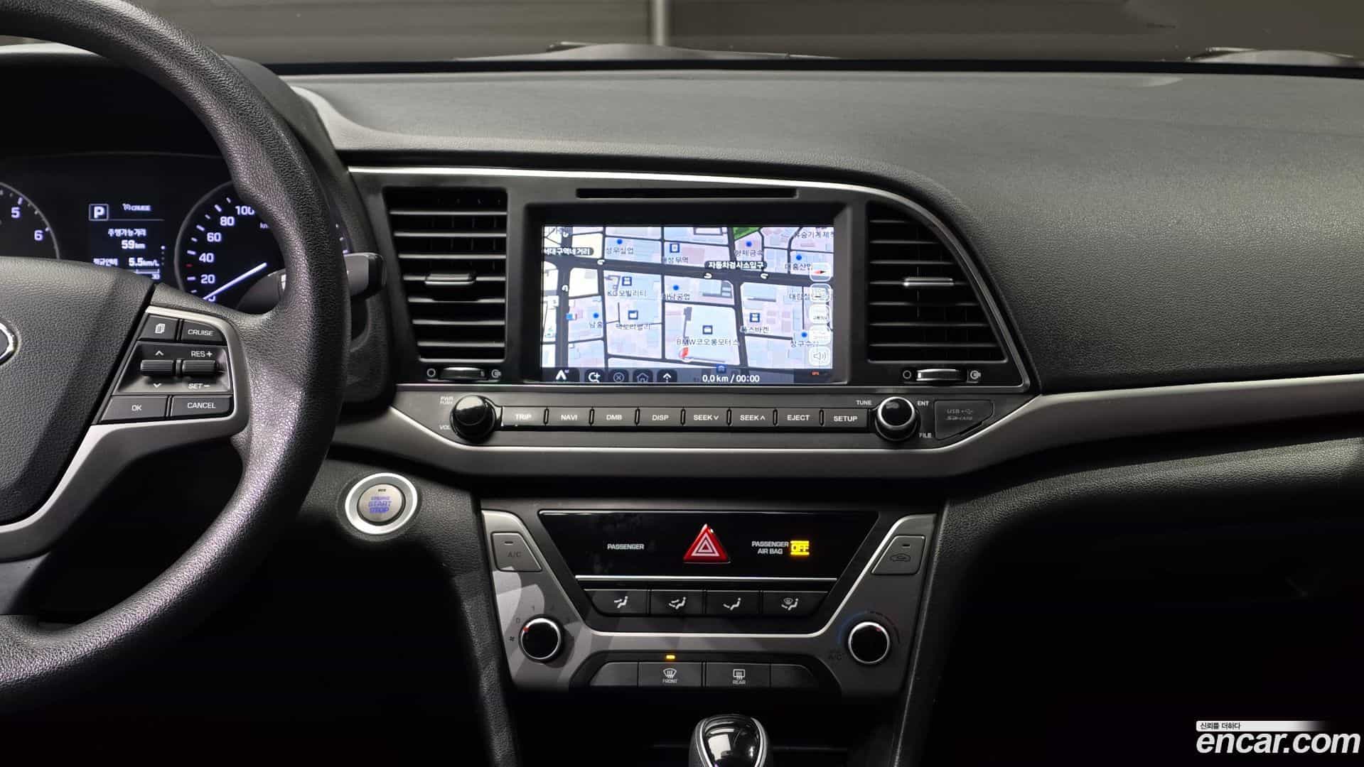 AVANTE Hyundai 2016.11-OPTION-020