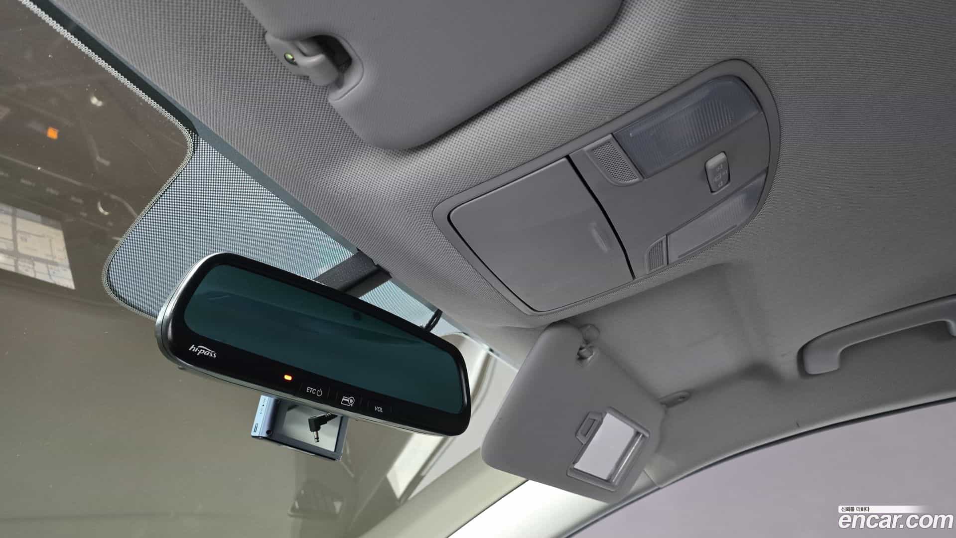 AVANTE Hyundai 2016.11-OPTION-024