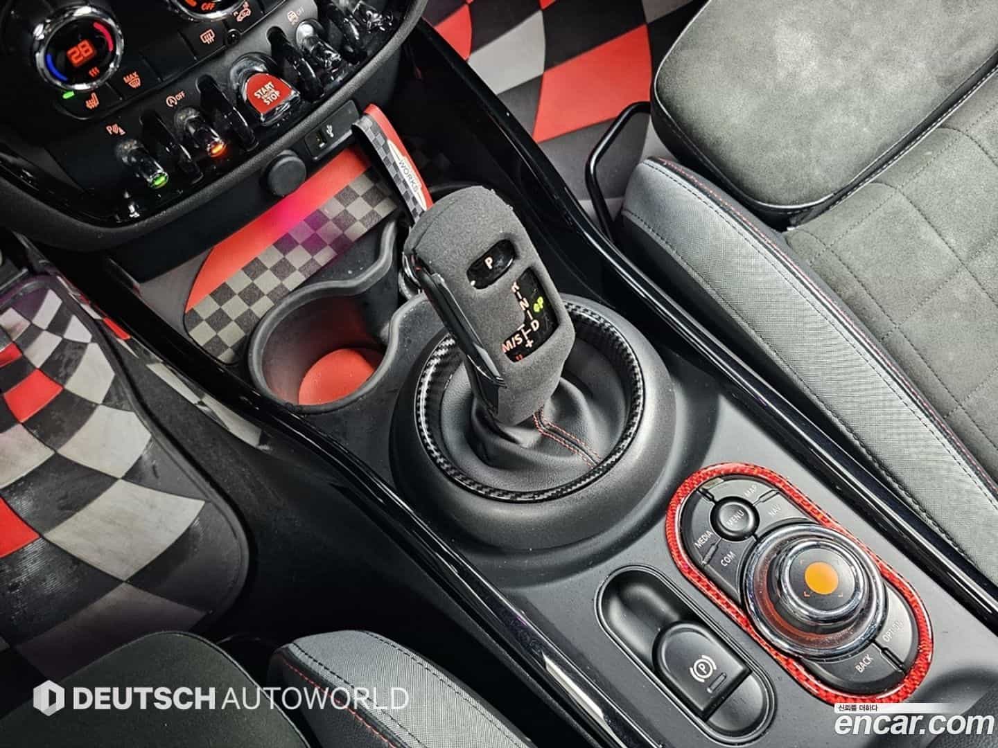 Clubman Mini 2020.3-INNER-009