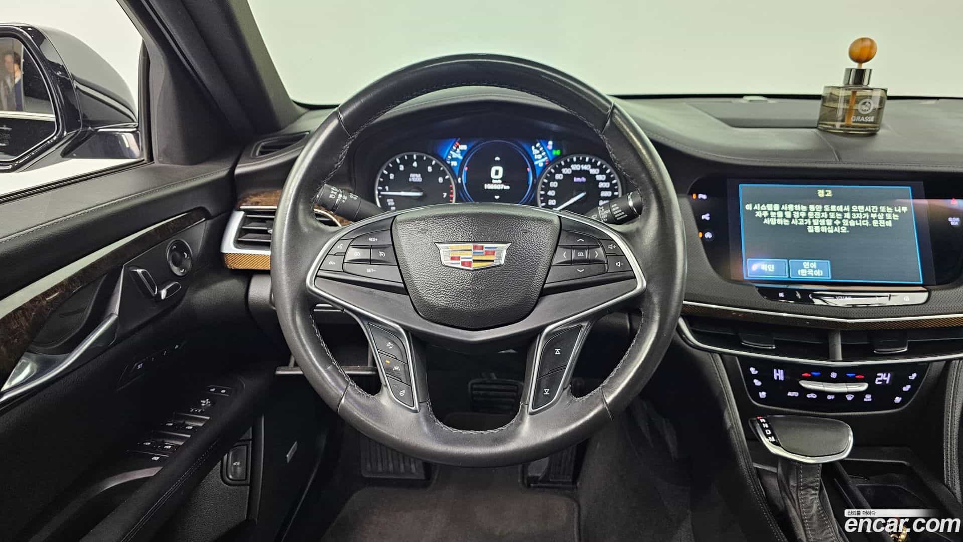CT6 Cadillac 2016.9-OPTION-017