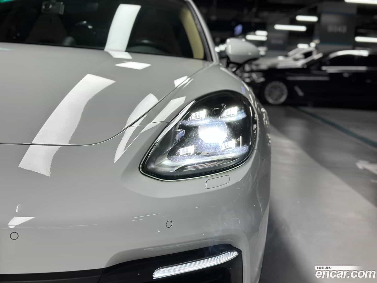 Panamera Porsche 2018.0-OUTER-003