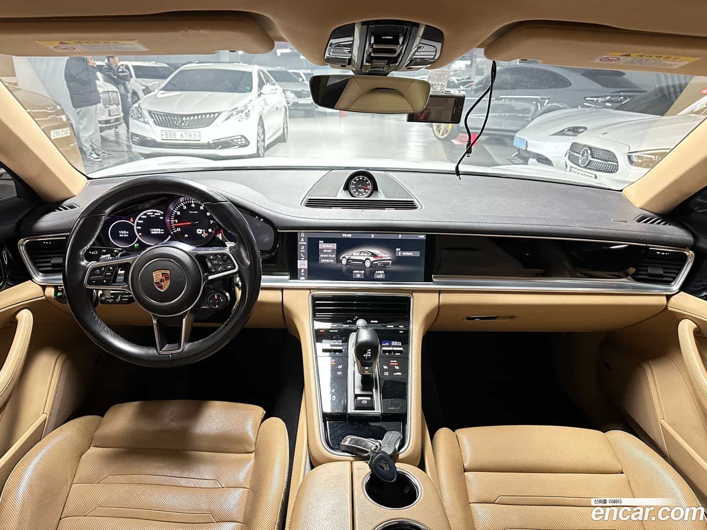 Panamera Porsche 2018.0-INNER-007