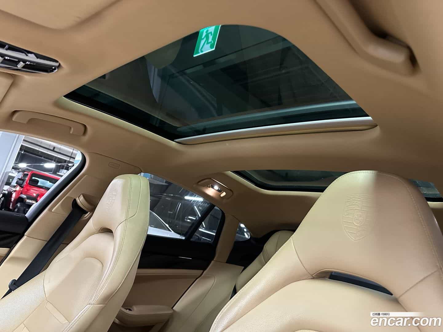 Panamera Porsche 2018.0-INNER-010