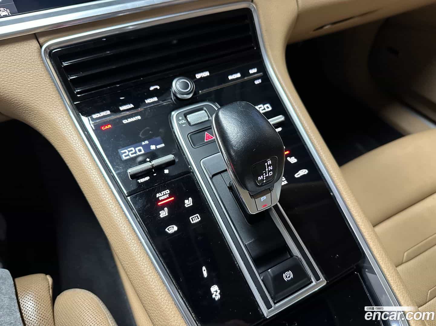 Panamera Porsche 2018.0-OPTION-017