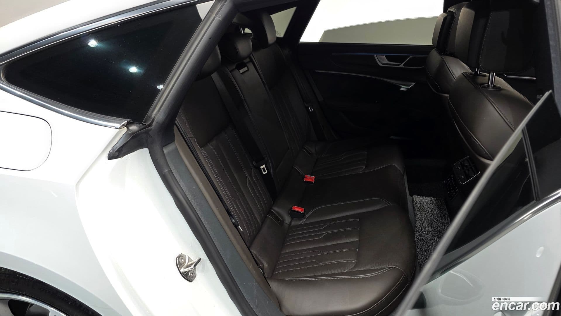 Main__Slider__Photo:A7 Audi 2021.0-10