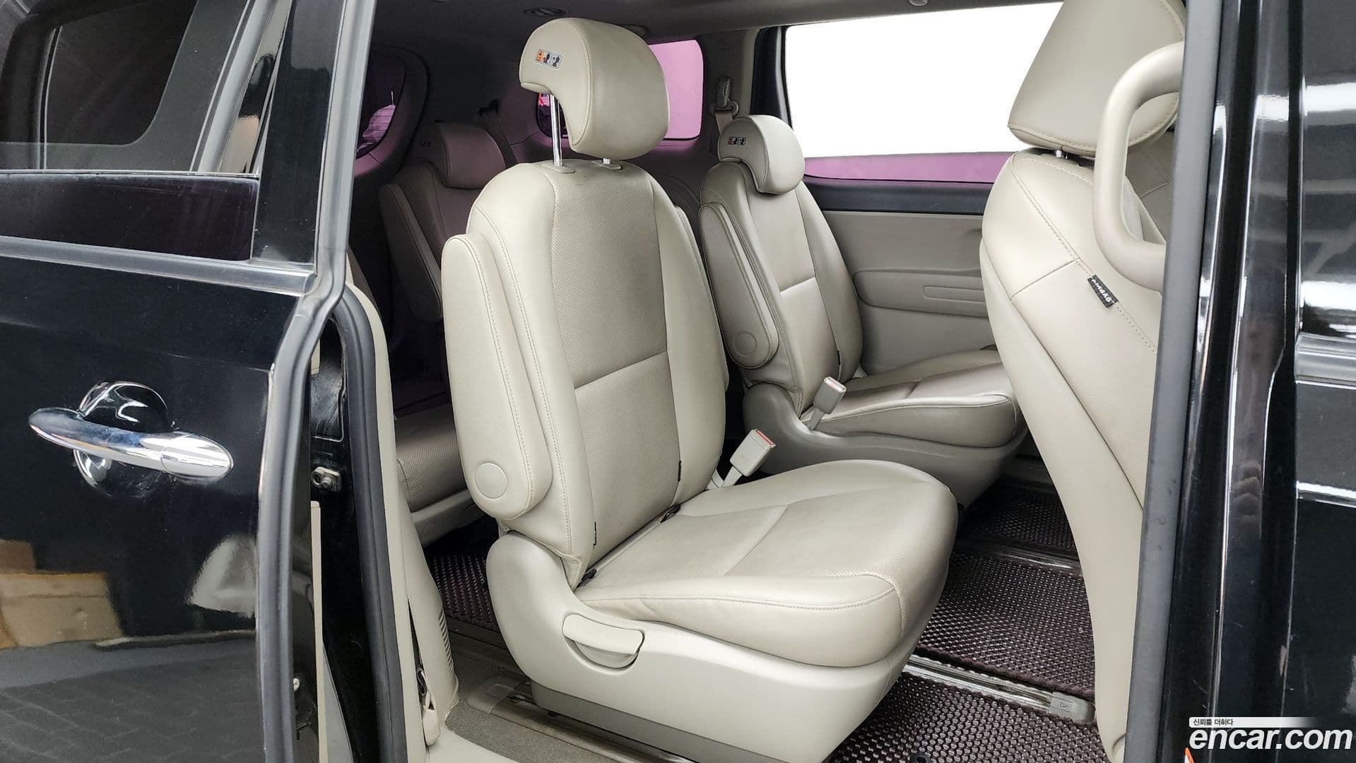 Main__Slider__Photo:Canival Kia 2016.4-11