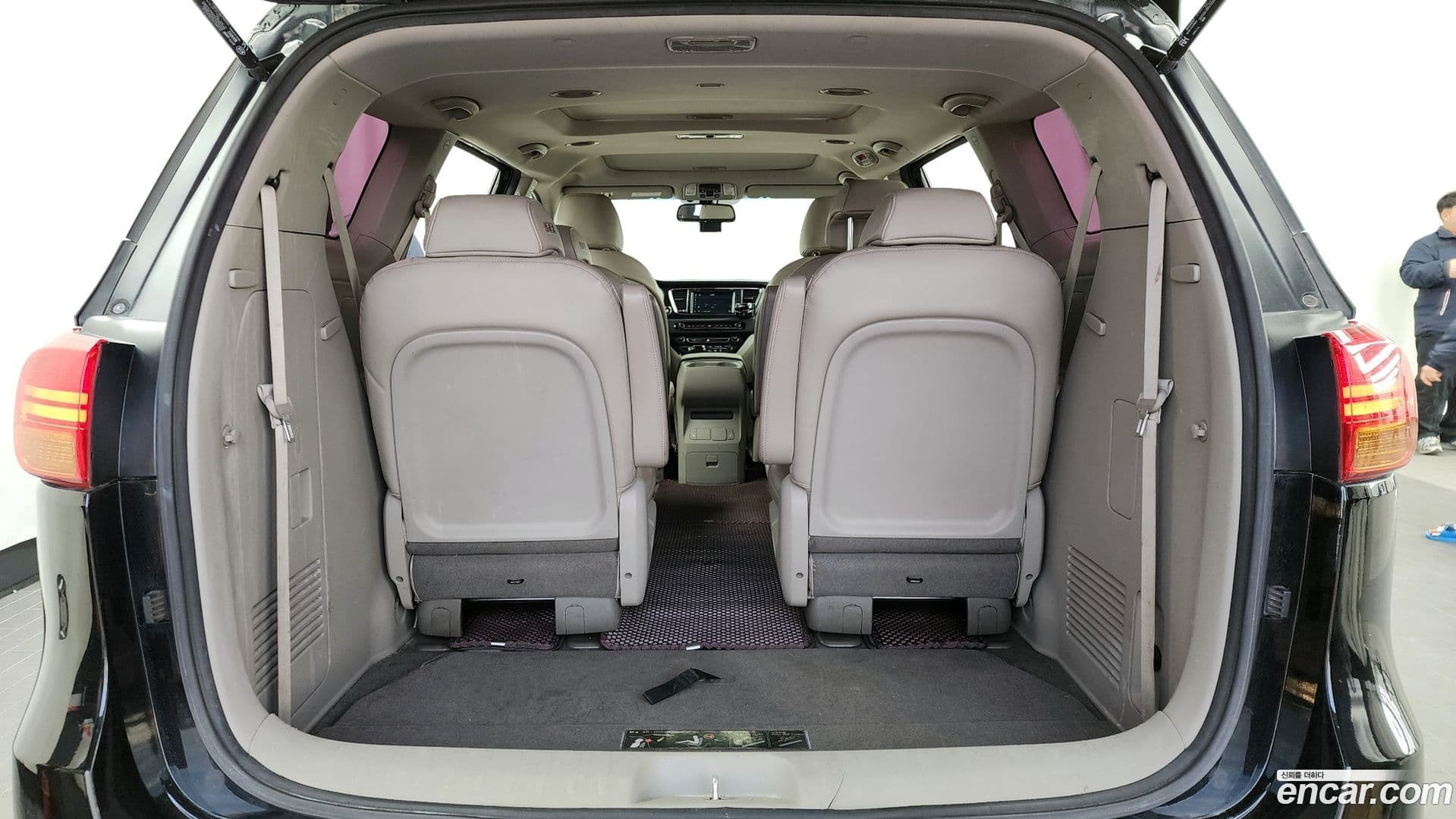 Main__Slider__Photo:Canival Kia 2016.4-19