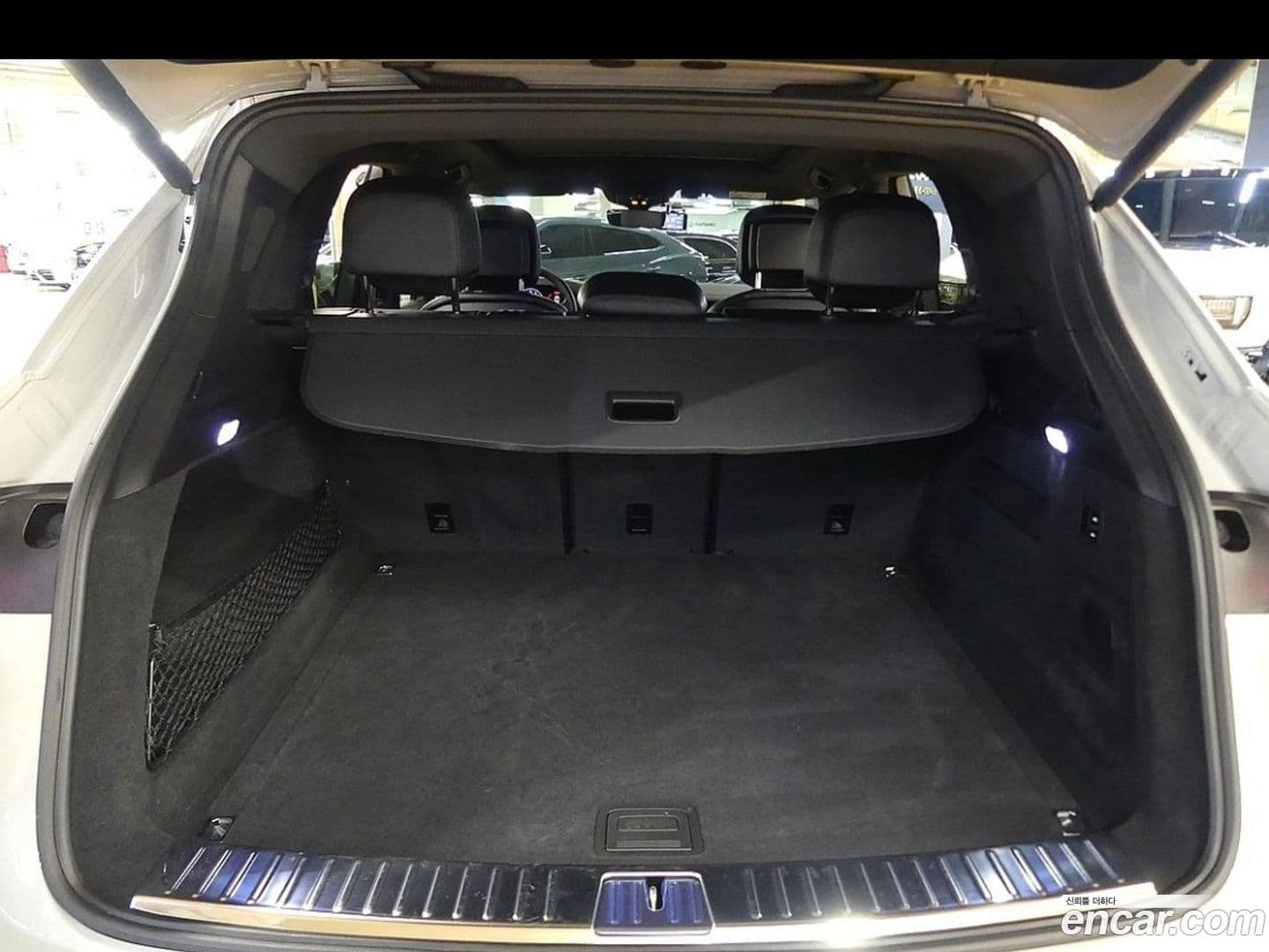 Main__Slider__Photo:Cayenne Porsche 2024.2-3