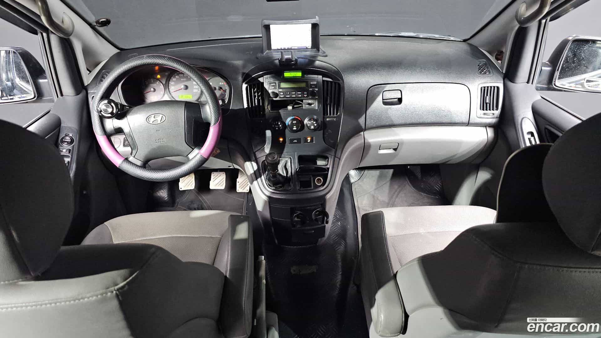 Starex Hyundai 2011.0-INNER-007