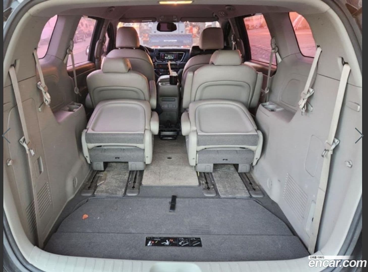 Main__Slider__Photo:Canival Kia 2017.3-5