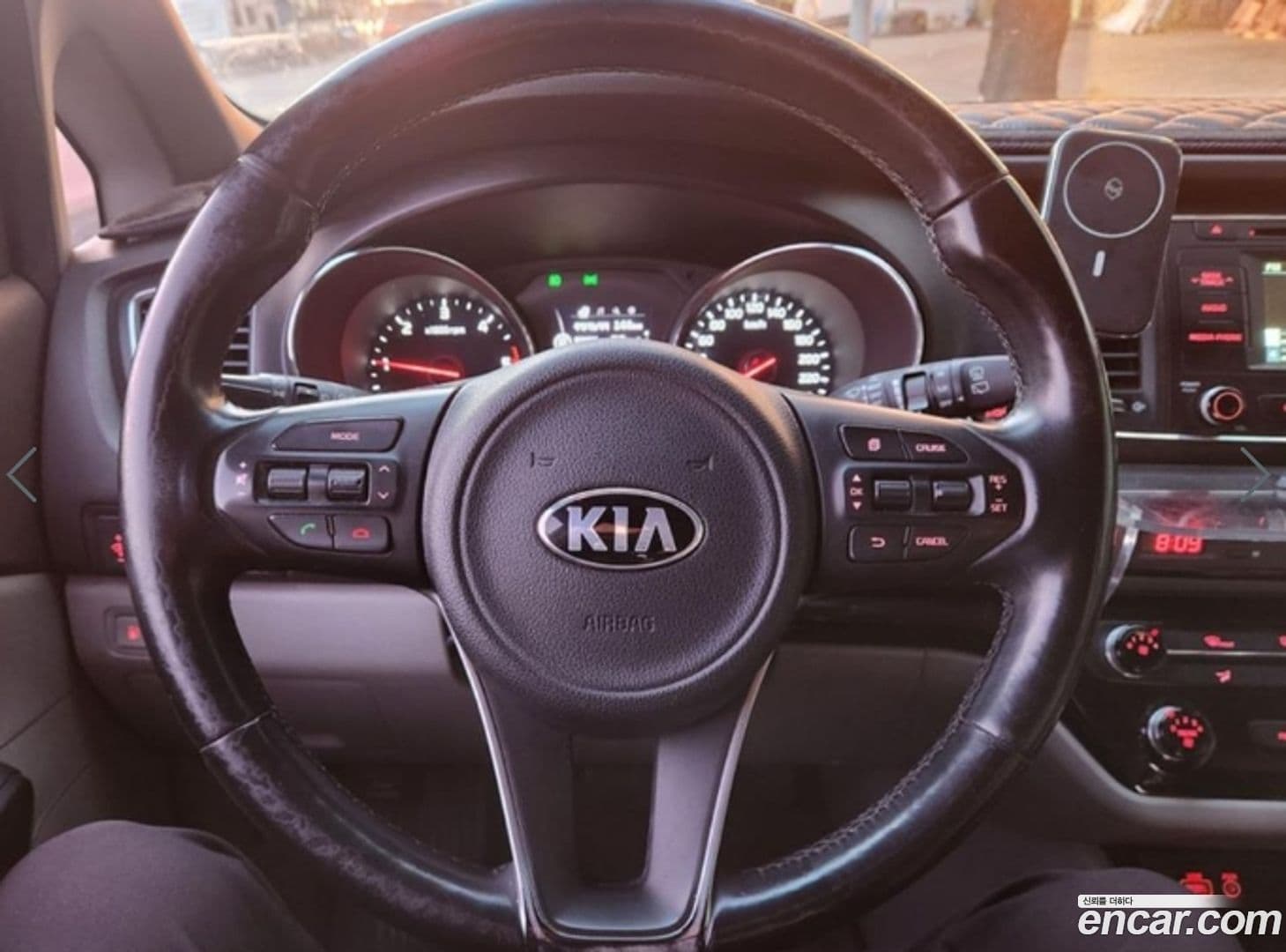 Main__Slider__Photo:Canival Kia 2017.3-10