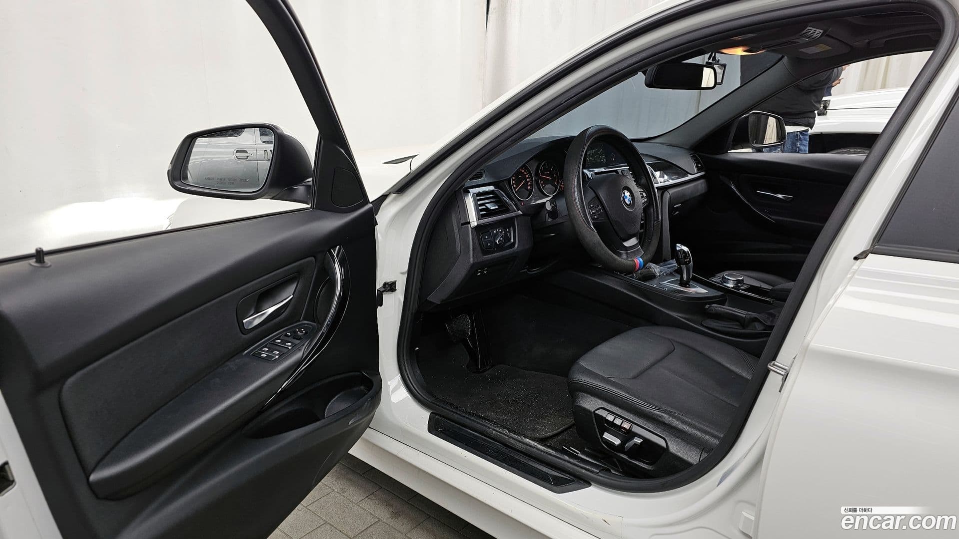 Main__Slider__Photo:3-Series BMW 2018.1-9