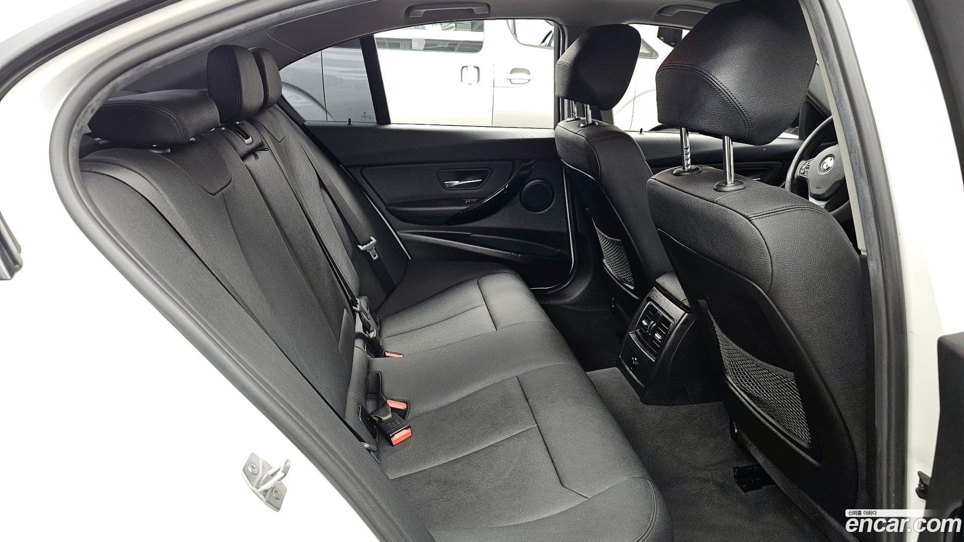 Main__Slider__Photo:3-Series BMW 2018.1-11