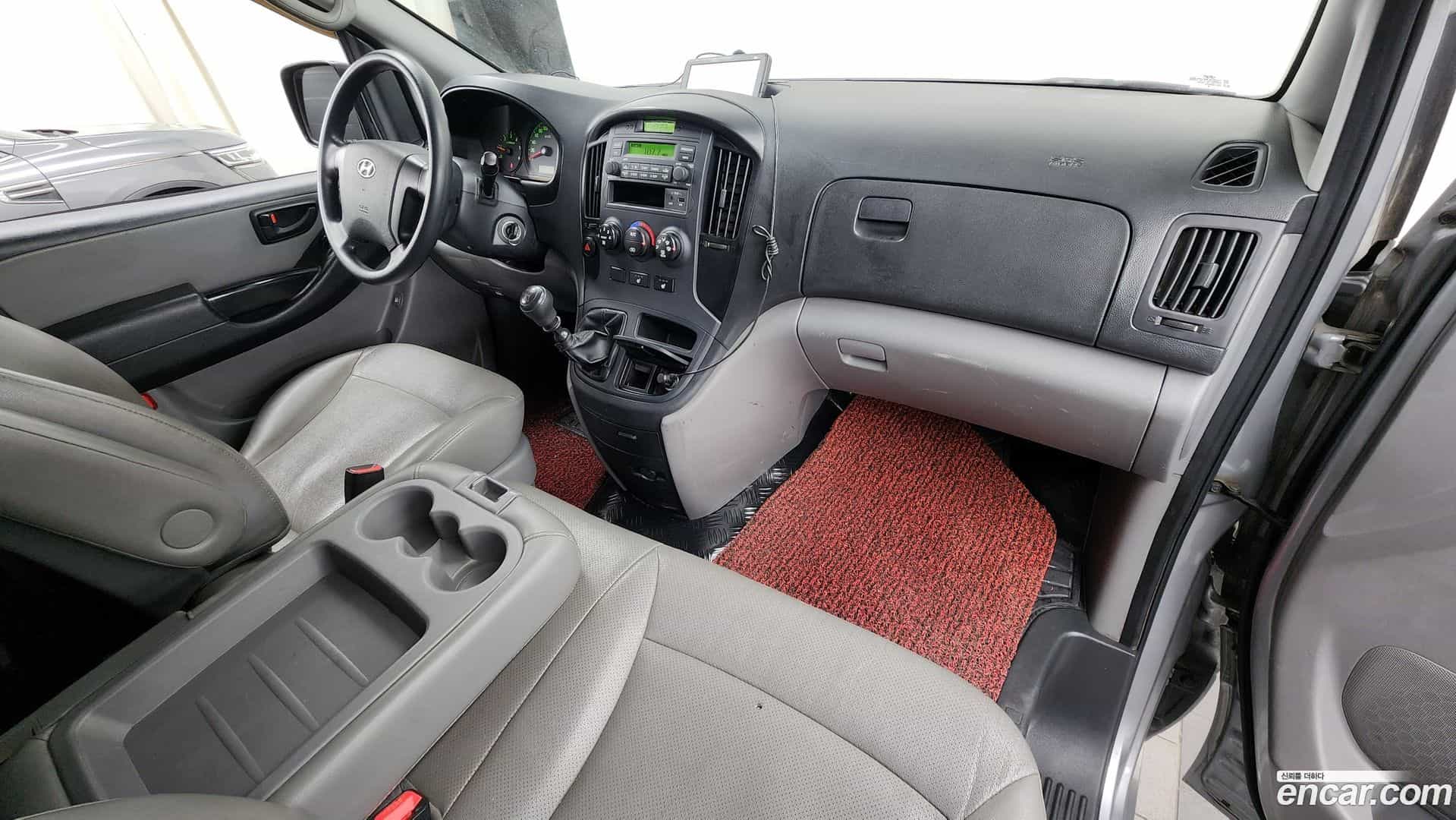 Starex Hyundai 2015.1-INNER-007