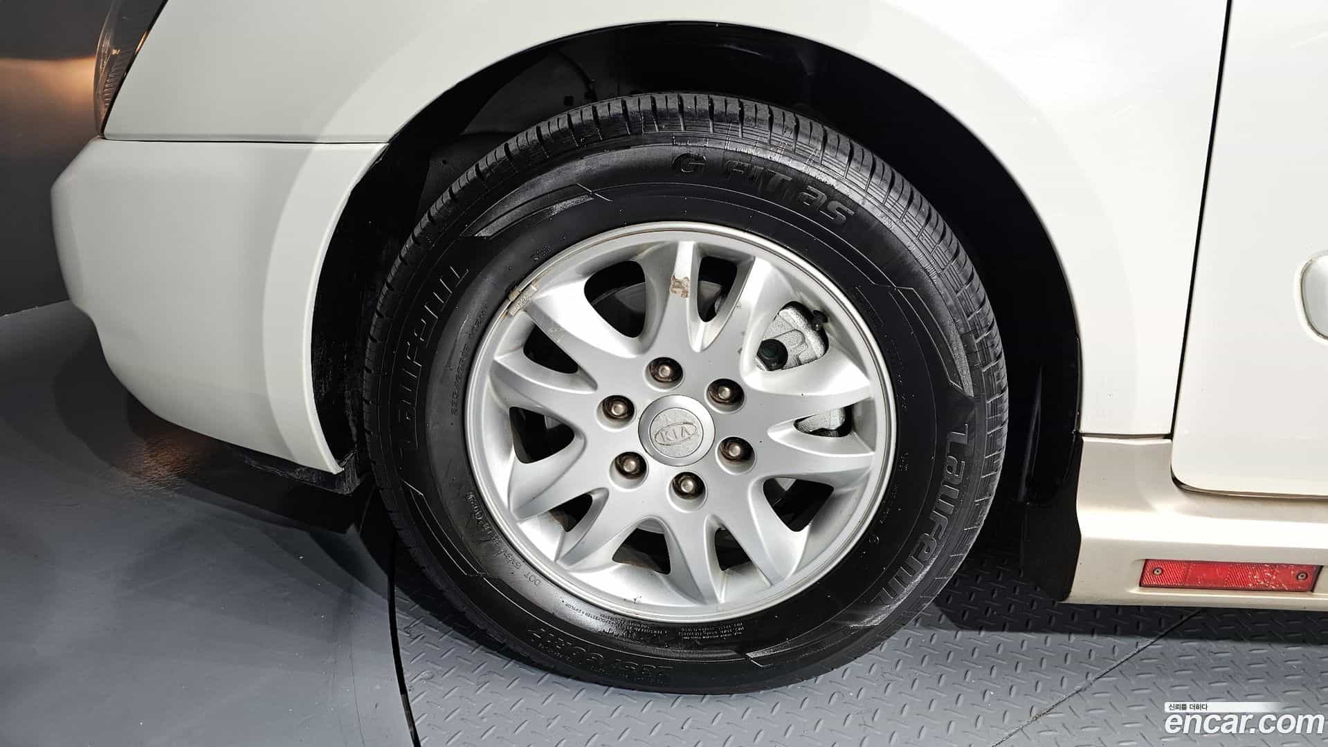 Canival Kia 2008.0-OUTER-005