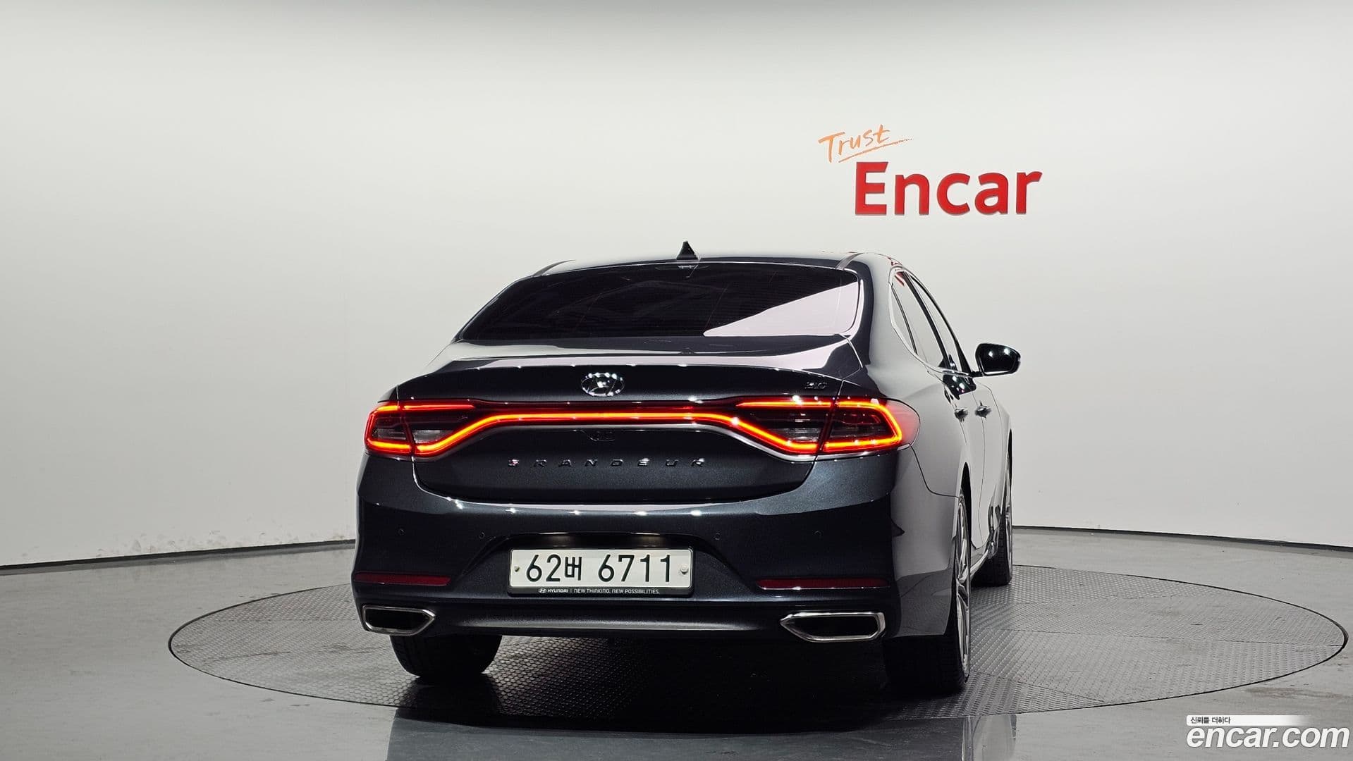 Main__Slider__Photo:Grandeur Hyundai 2018.4-3