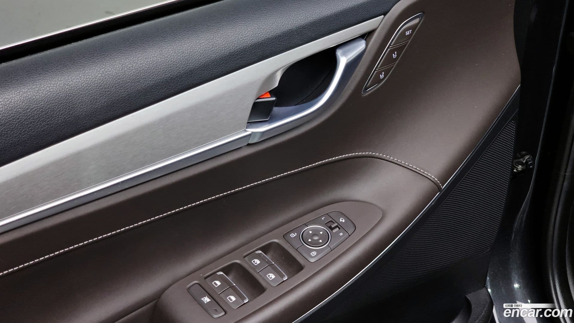 Main__Slider__Photo:Grandeur Hyundai 2018.4-17