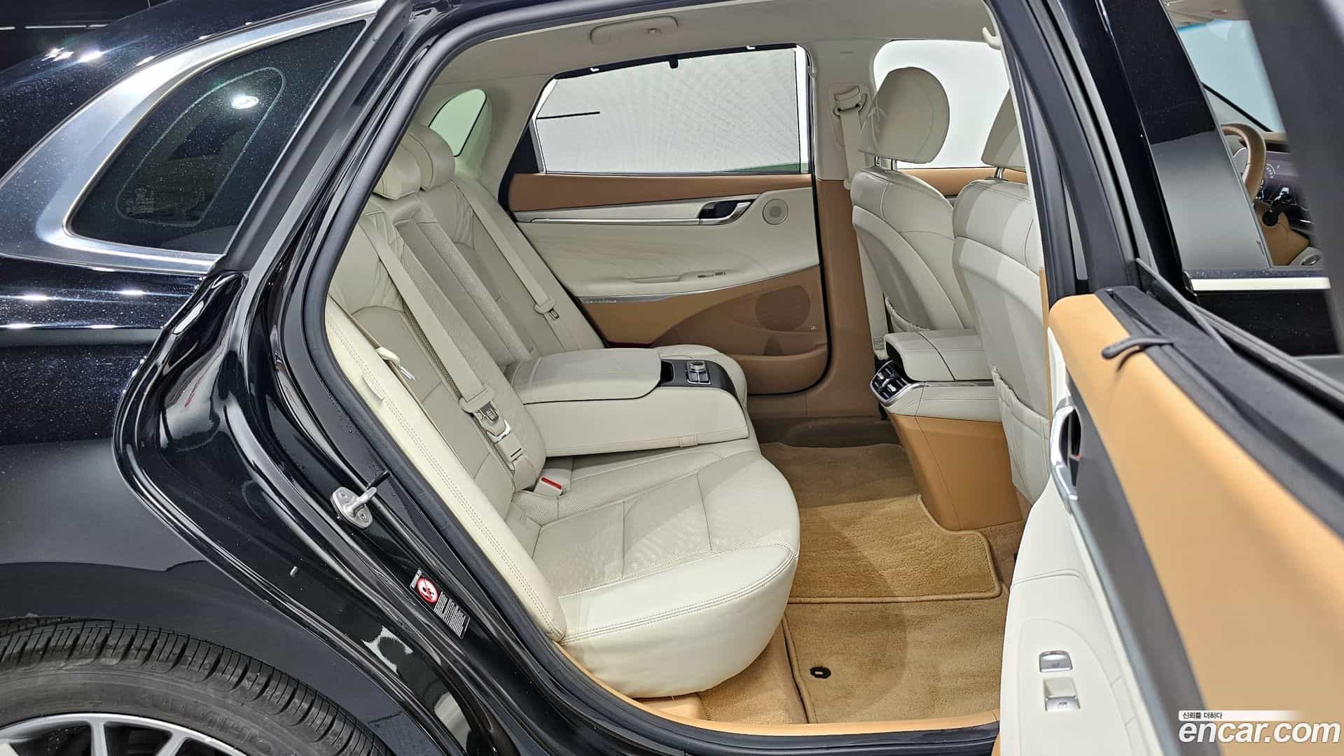 Grandeur Hyundai 2022.6-OPTION-015