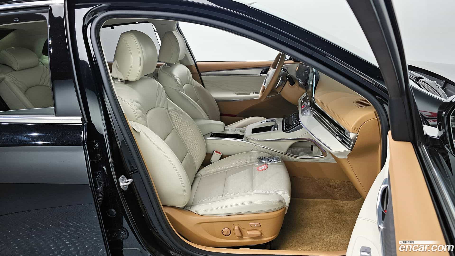 Grandeur Hyundai 2022.6-OPTION-016