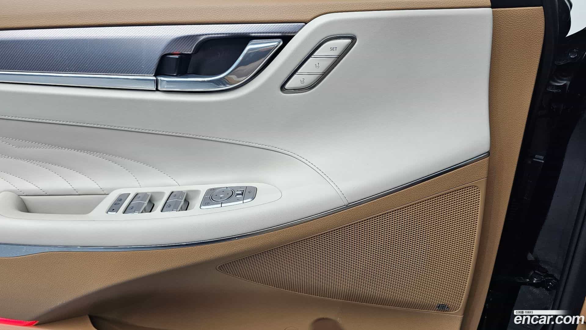 Grandeur Hyundai 2022.6-OPTION-018