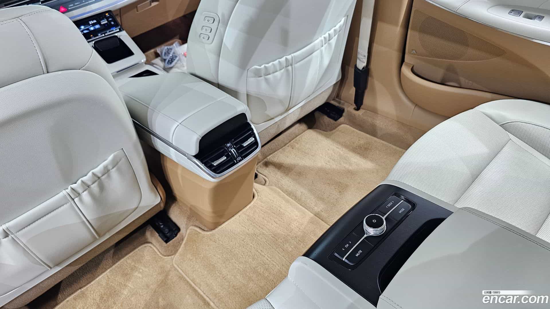 Grandeur Hyundai 2022.6-OPTION-023